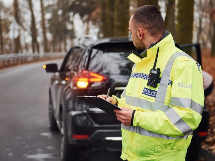 26-letni kierowca Jeepa stracił prawo jazdy za przekroczenie prędkości o 51 km/h